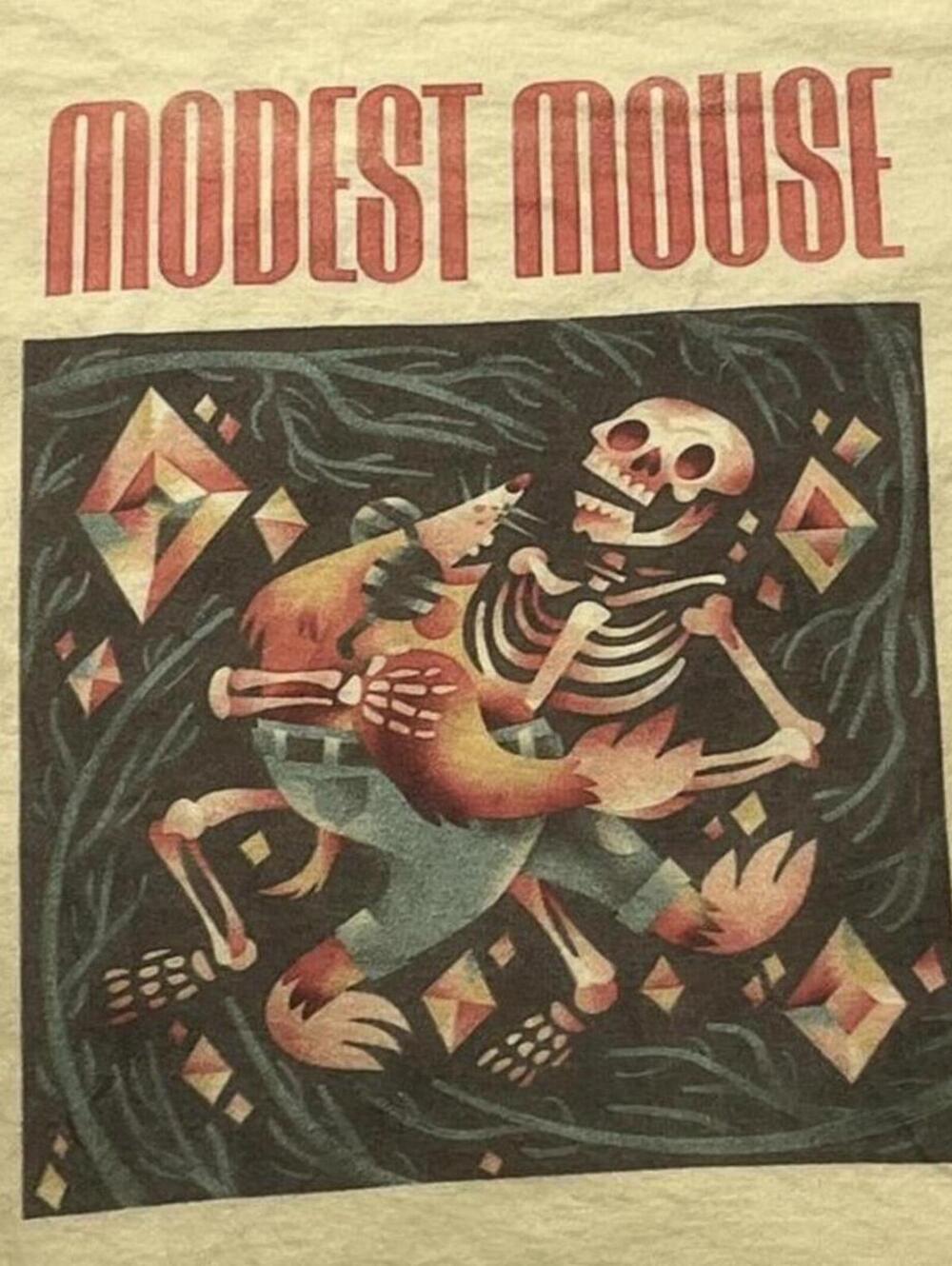 Modest Mouse Preowned Medium T-shirt